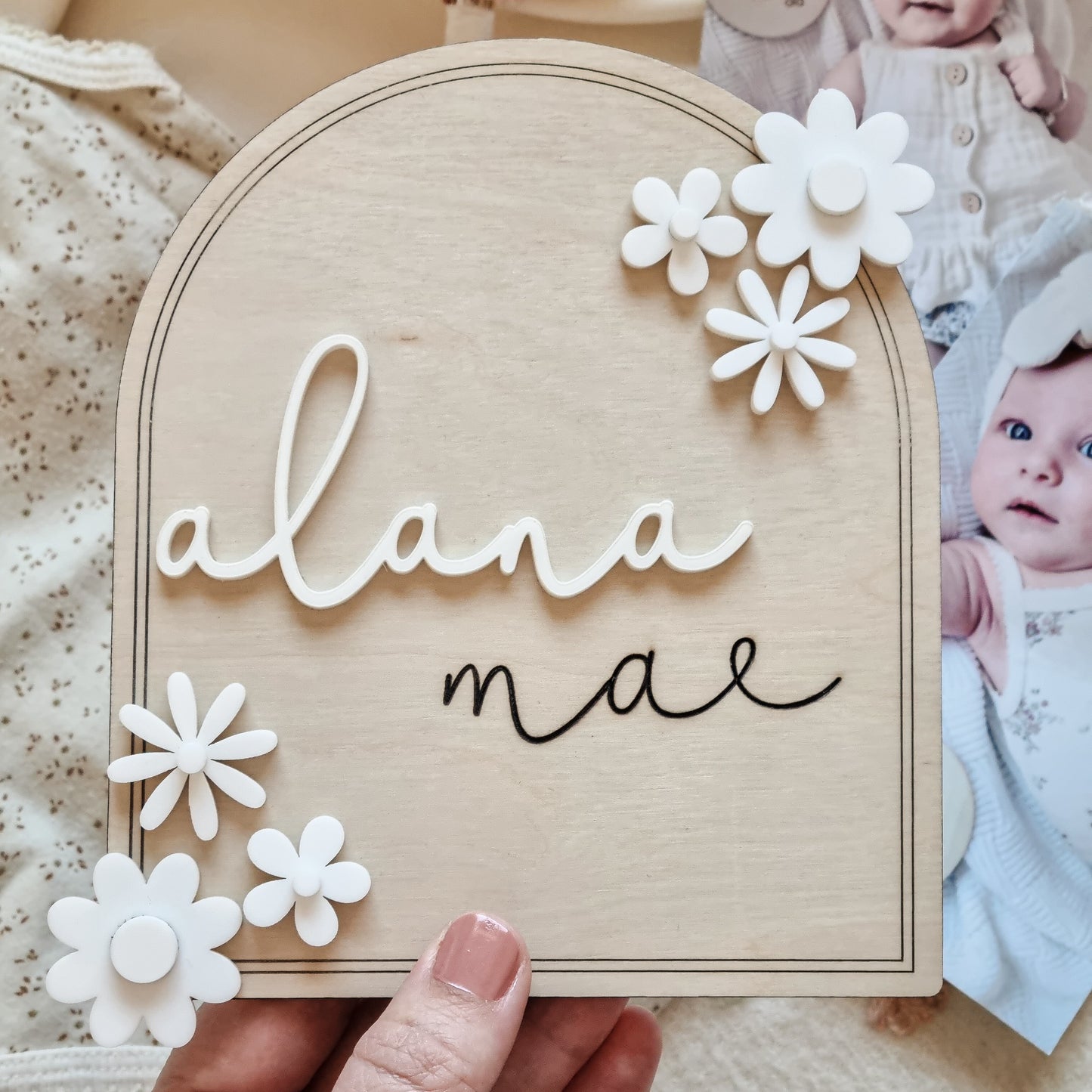 Arched Daisy Birth Announcement Plaque