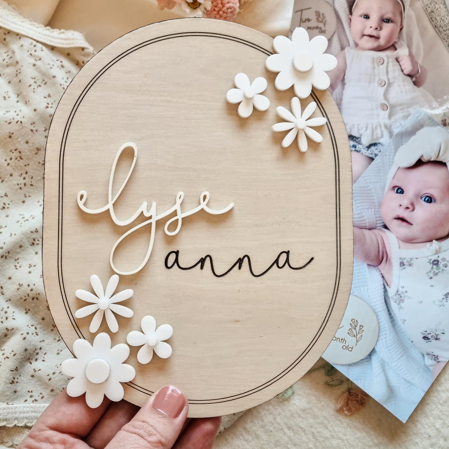 Oval Daisy Birth Announcement Plaque