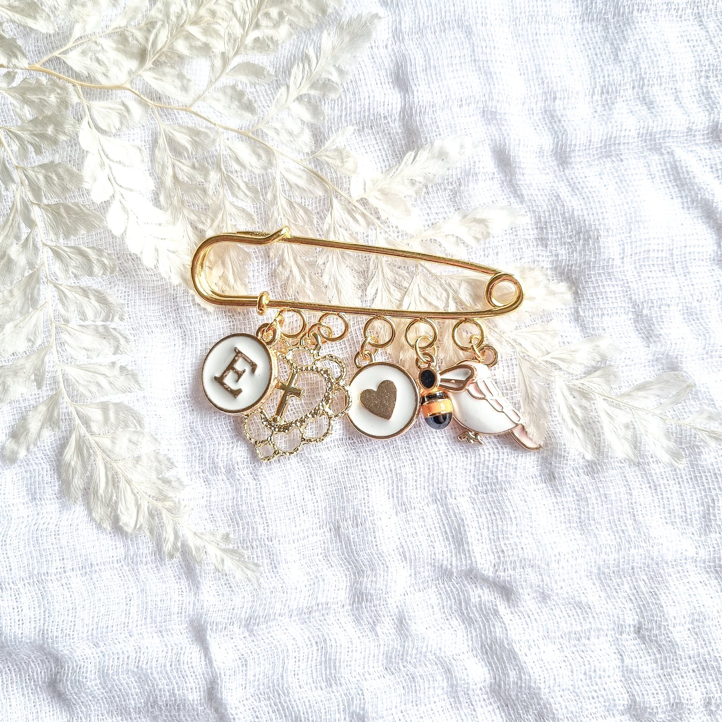 Keepsake Brooch / Pin (5 Charms)