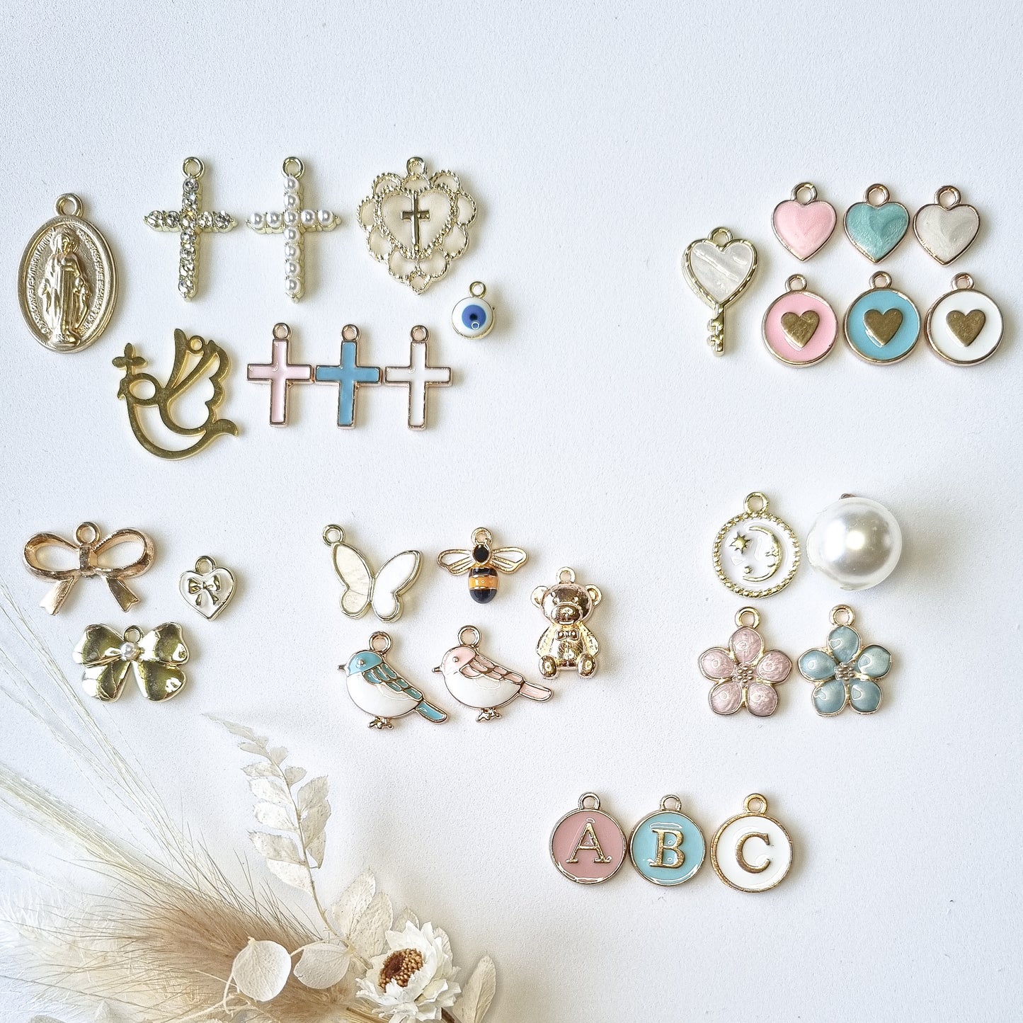 Keepsake Brooch / Pin (5 Charms)